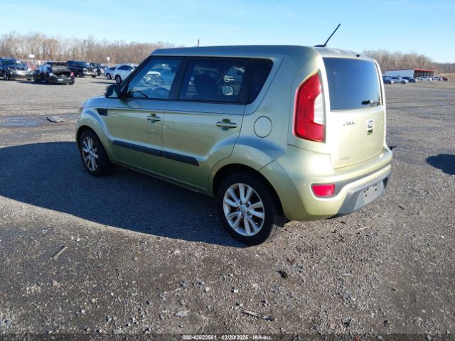 Kia Soul + Image 11