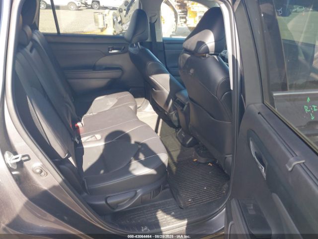 Toyota Highlander Xle Image 7