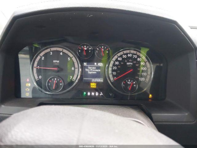 Ram 1500 Laramie Image 8