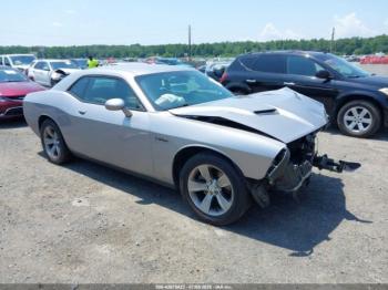  Salvage Dodge Challenger