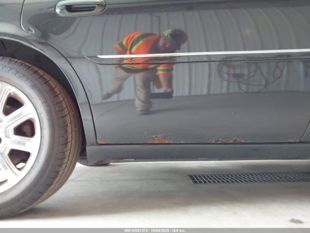 Cadillac DTS 1sb Image 11