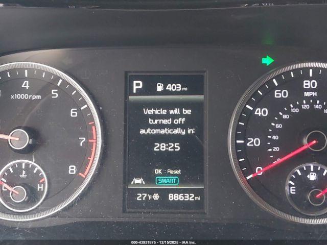 Kia K5 Gt-line Image 9