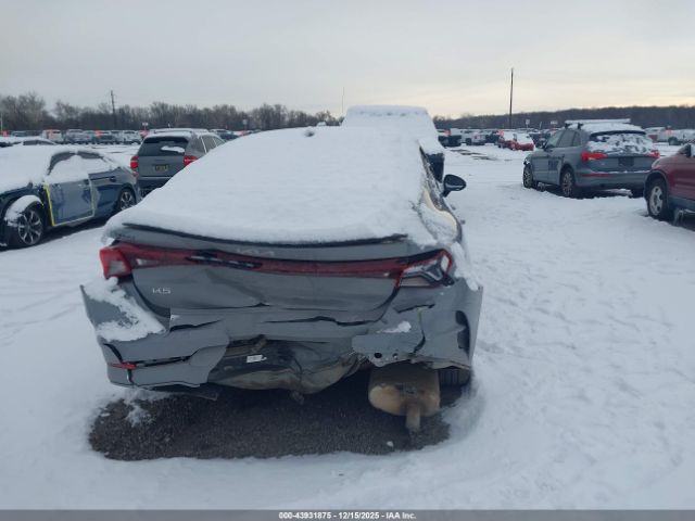 Kia K5 Gt-line Image 10