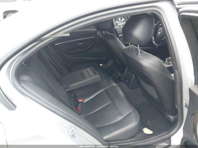 BMW 3 Series Image 6