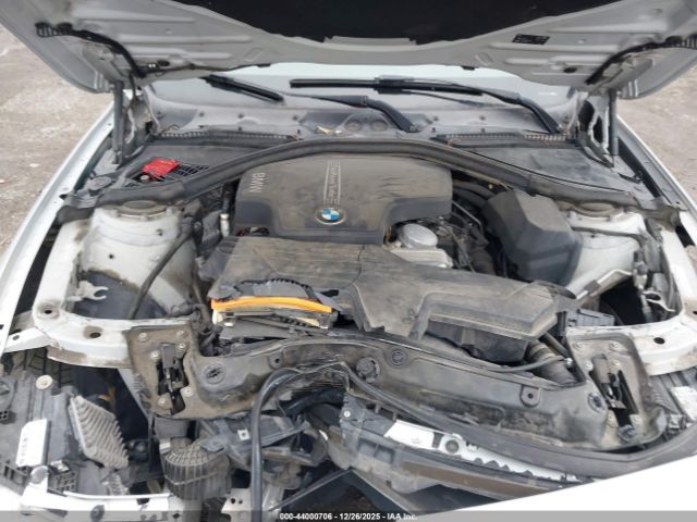 BMW 3 Series Image 11