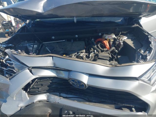 Toyota RAV4 Xle Premium Image 9