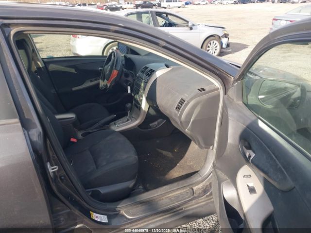 Toyota Corolla S Image 11