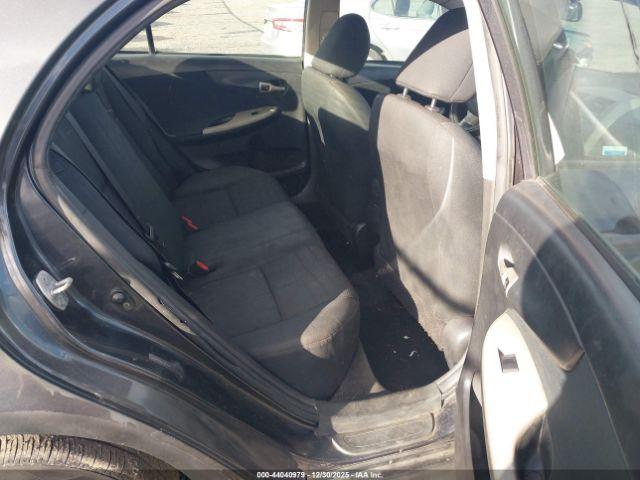 Toyota Corolla S Image 4