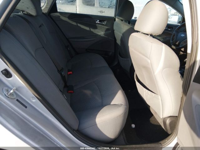 Hyundai SONATA Gls Image 9