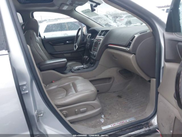 GMC Acadia Denali Image 5