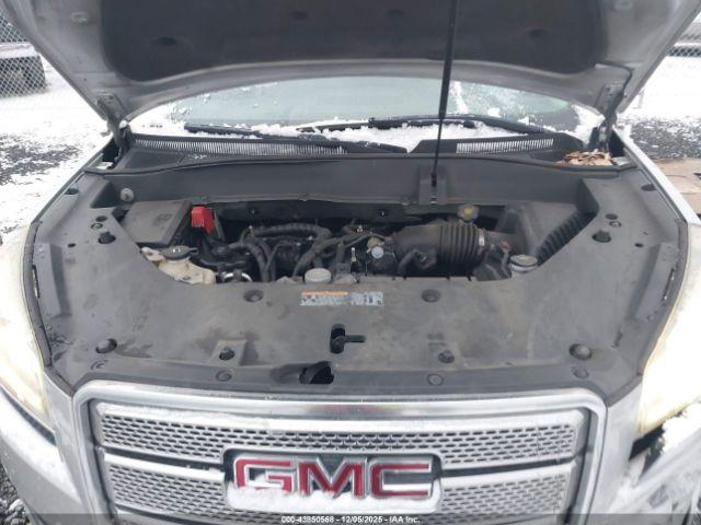 GMC Acadia Denali Image 4