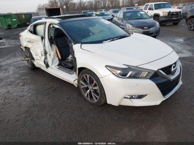  Salvage Nissan Maxima