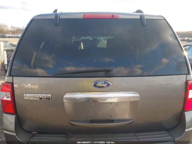Ford Expedition Xlt Image 14