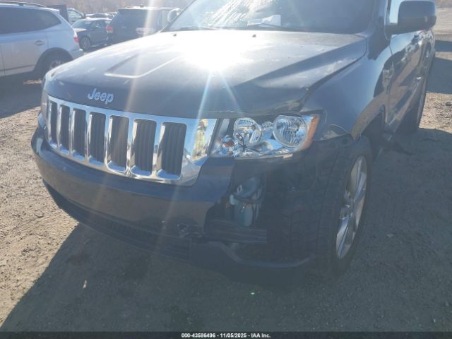 Jeep Grand Cherokee Laredo Image 8
