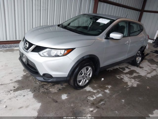 Nissan Rogue S Image 2