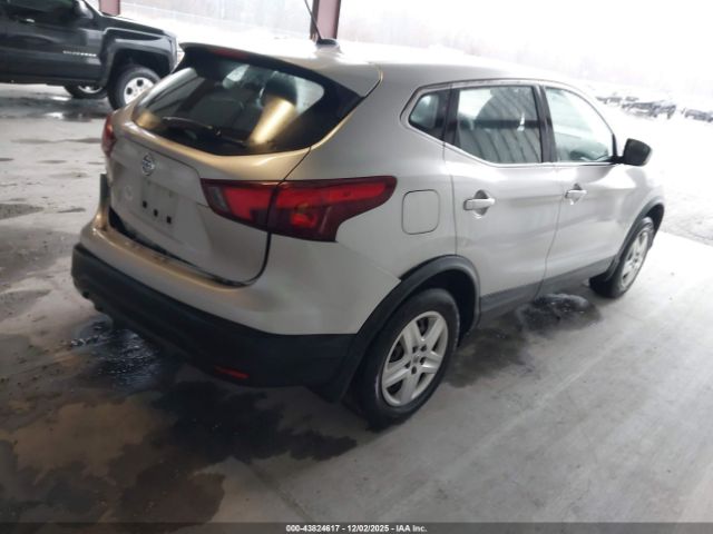 Nissan Rogue S Image 7