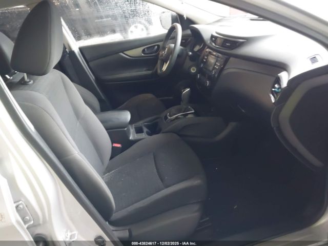 Nissan Rogue S Image 4