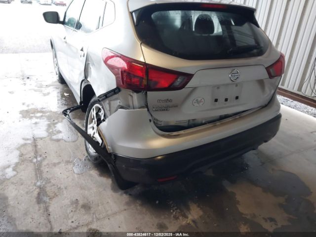 Nissan Rogue S Image 8