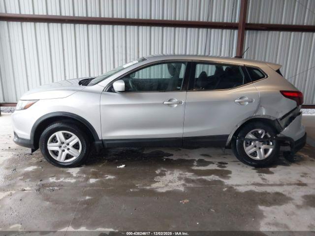 Nissan Rogue S Image 15