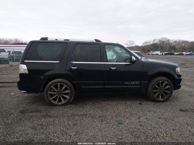 Lincoln Navigator Reserve Image 10