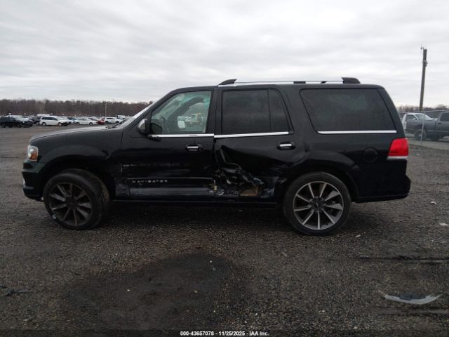 Lincoln Navigator Reserve Image 12