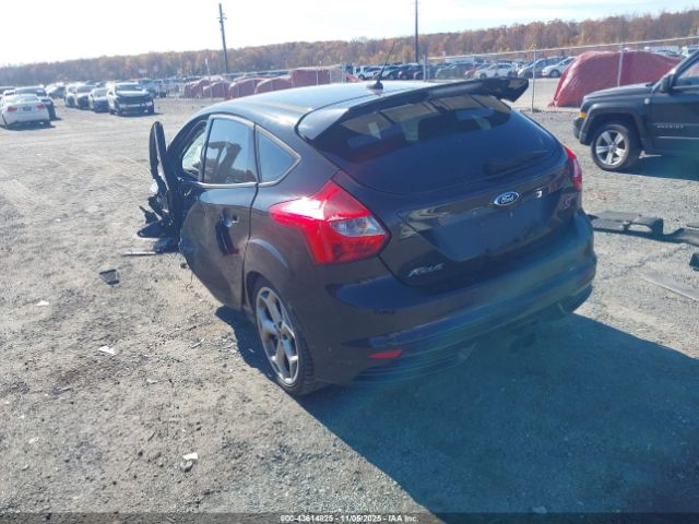 Ford Focus St Image 2