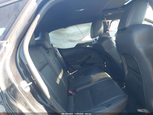 Ford Focus St Image 8