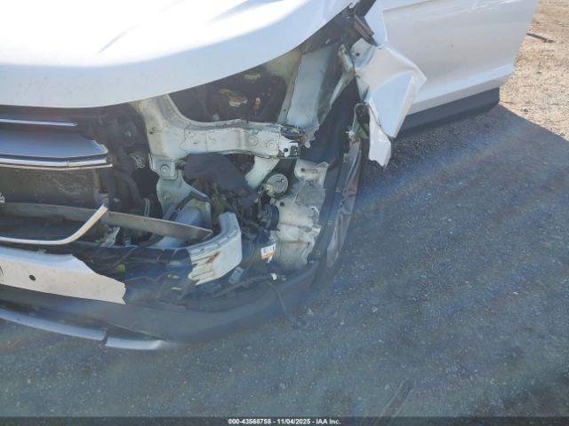 Ford Edge Titanium Image 3