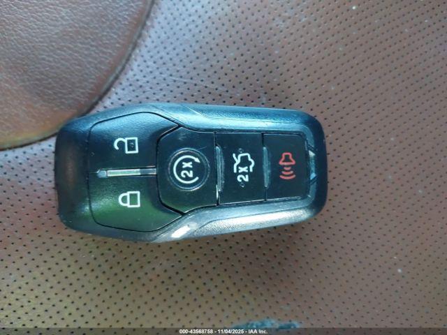 Ford Edge Titanium Image 7