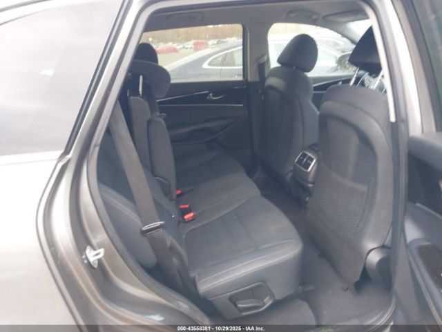 Kia Sorento 2.4l L Image 7