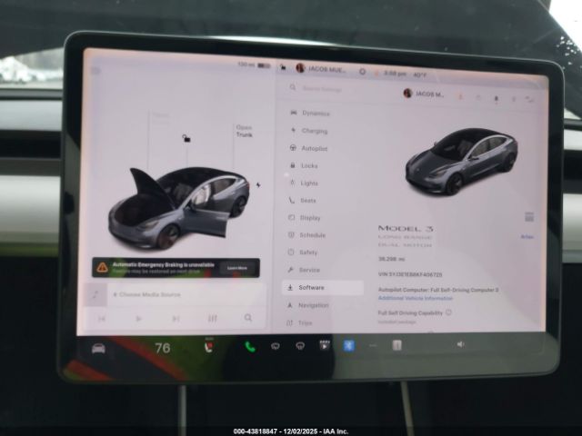Tesla Model 3 Image 12