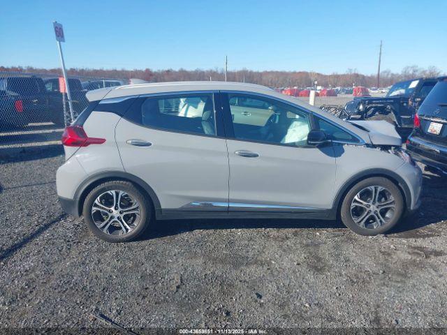 Chevrolet Bolt Premier Image 16