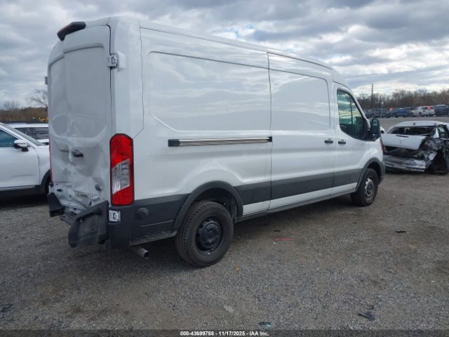 Ford Transit Image 15