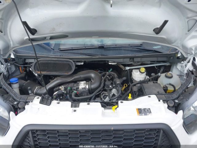 Ford Transit Image 14