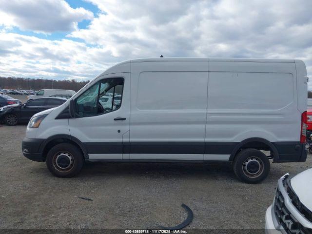 Ford Transit Image 4