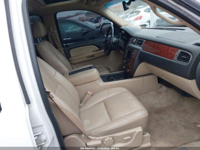 Chevrolet Tahoe Image 4