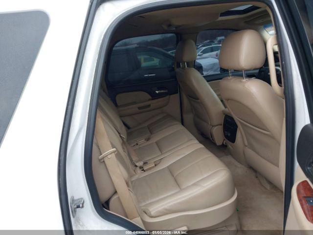 Chevrolet Tahoe Image 7