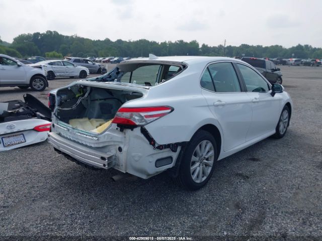 Toyota Camry Le Awd Image 17