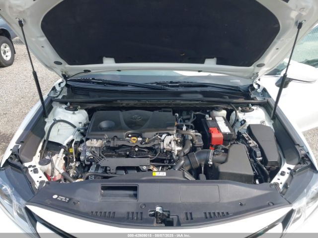 Toyota Camry Le Awd Image 5