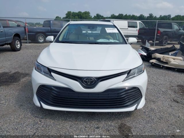 Toyota Camry Le Awd Image 9