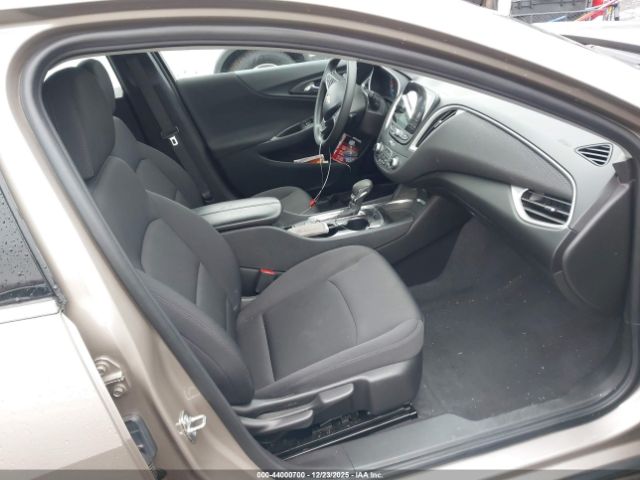 Chevrolet Malibu Fwd Lt Image 2