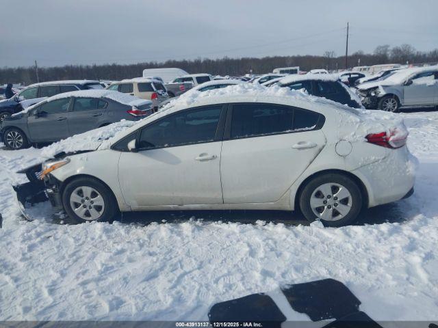 Kia Forte Lx Image 7