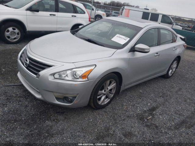 Nissan Altima 2.5 Sv Image 12