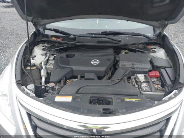 Nissan Altima 2.5 Sv Image 9