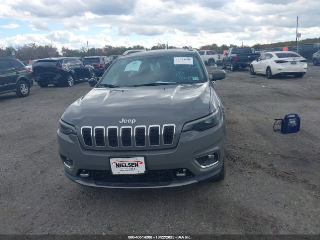 Jeep Cherokee Limited 4x4 Image 10