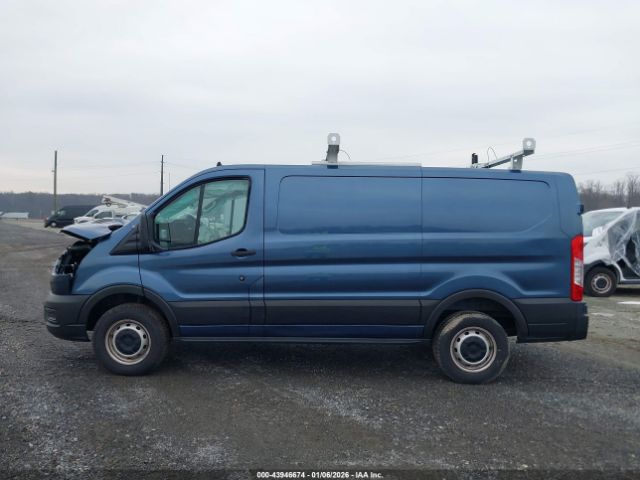Ford Transit Image 4