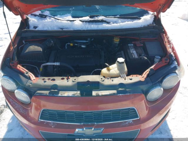 Chevrolet Sonic Lt Auto Image 6