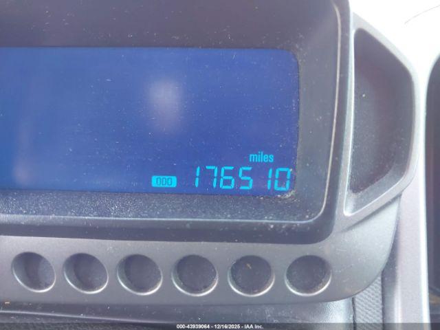 Chevrolet Sonic Lt Auto Image 3