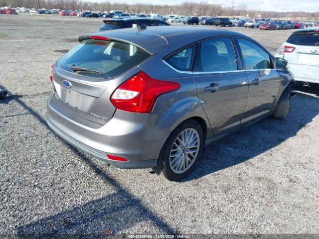 Ford Focus Titanium Image 2