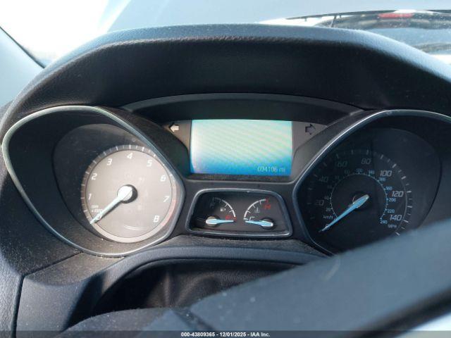 Ford Focus Titanium Image 11